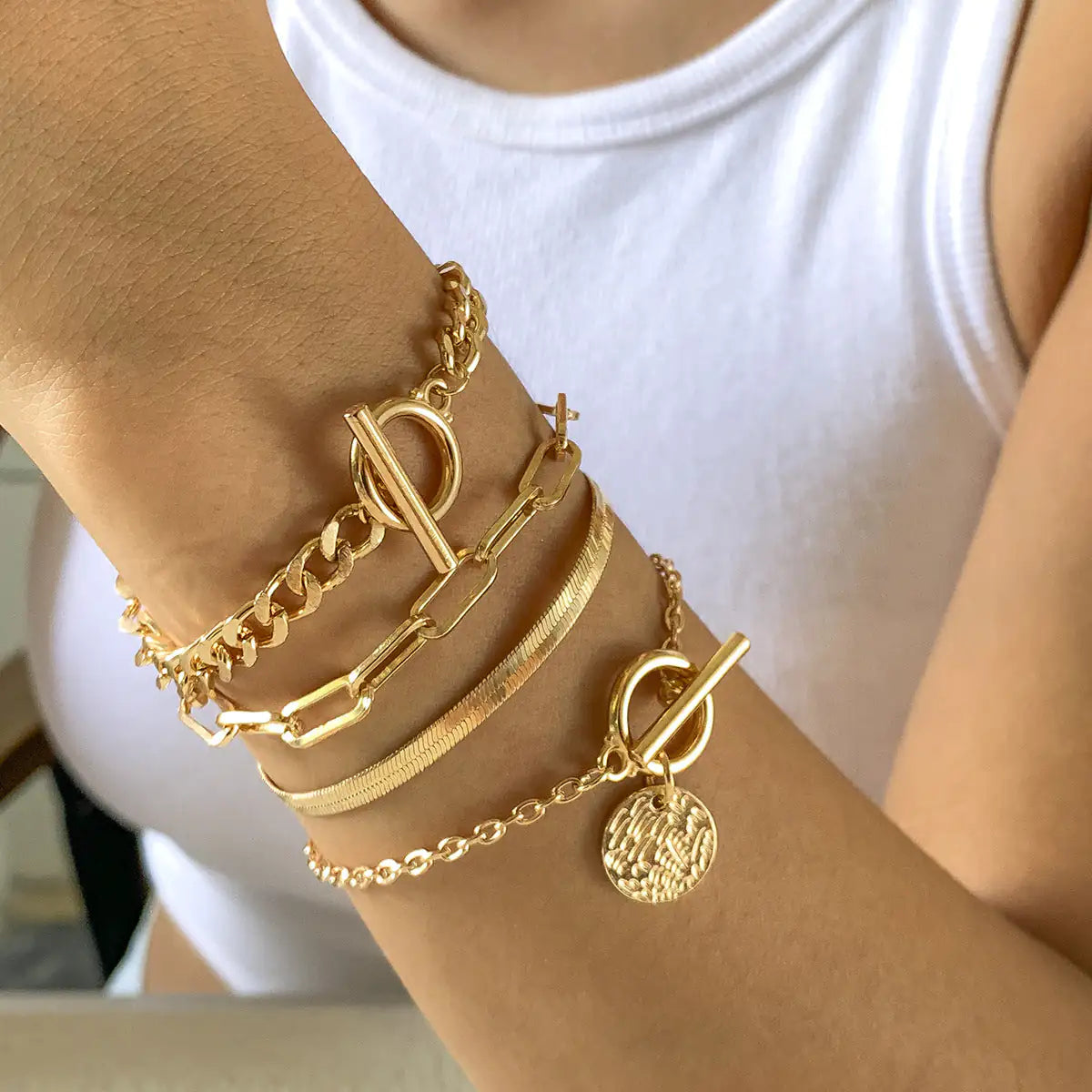 Metal Wind Hollow Chain Bracelet