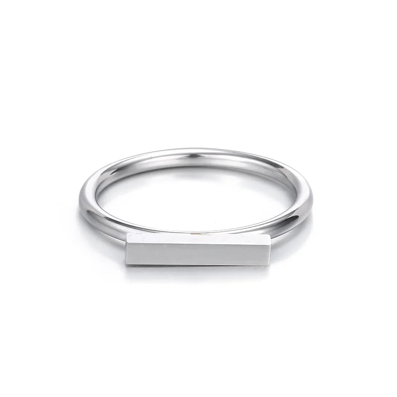Freya Tiny Bar Ring