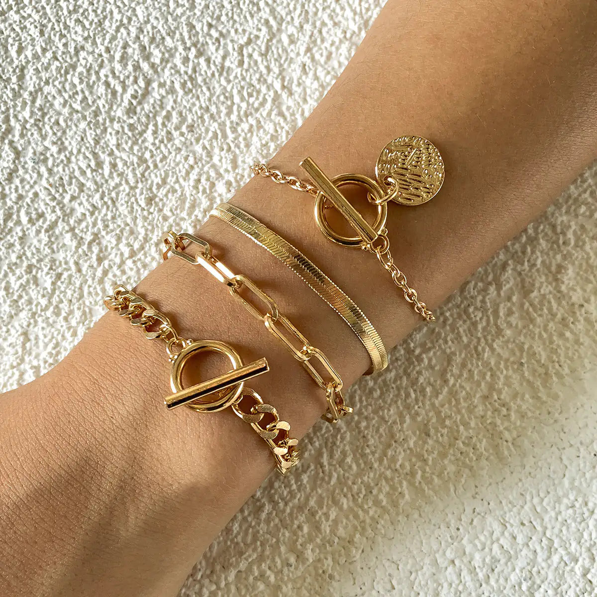 Metal Wind Hollow Chain Bracelet
